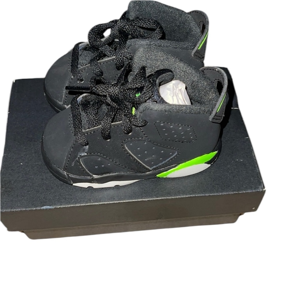 Jordan 6 Retro